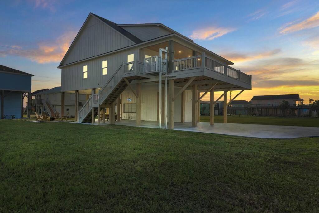 Walk To Beach, King Bed, Golf Cart, Sea The Light Hébergement de vacances Bolivar Peninsula